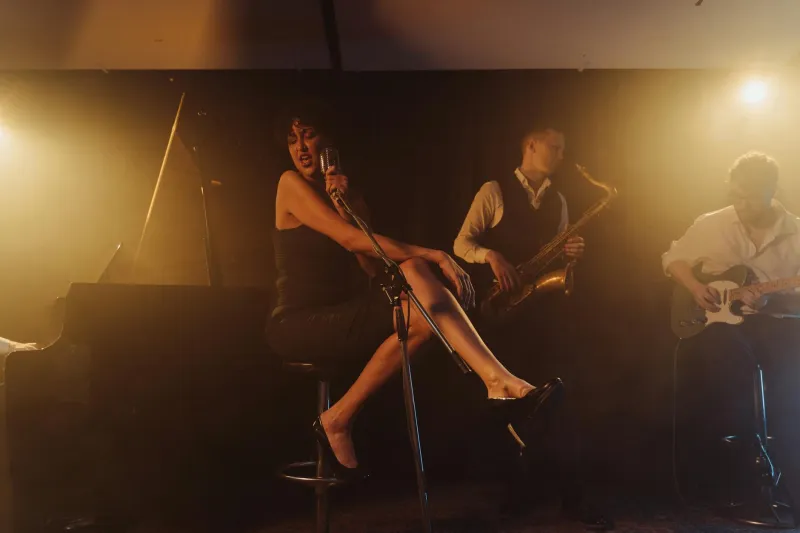 The Sound She Couldn't Buy: How Poverty and Segregation Accidentally Created Jazz's Most Revolutionary Voice